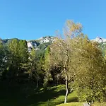 Rauth لوتاش
